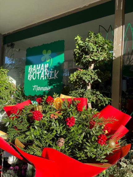 kırmızı renkli kokina buketi hediyelik 2 demet 12 dal